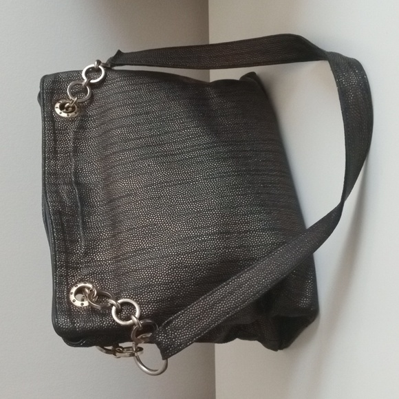 👜🖤⭐Black and Gold Vegan Leather Shoulder Bag - Picture 1 of 10